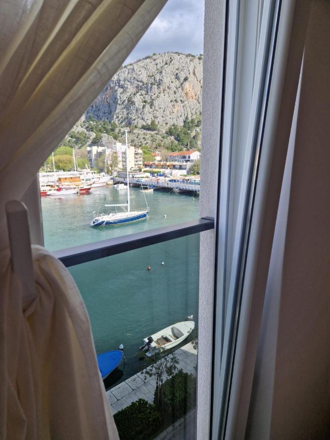 Apartman River Breeze Omis Bagian luar foto