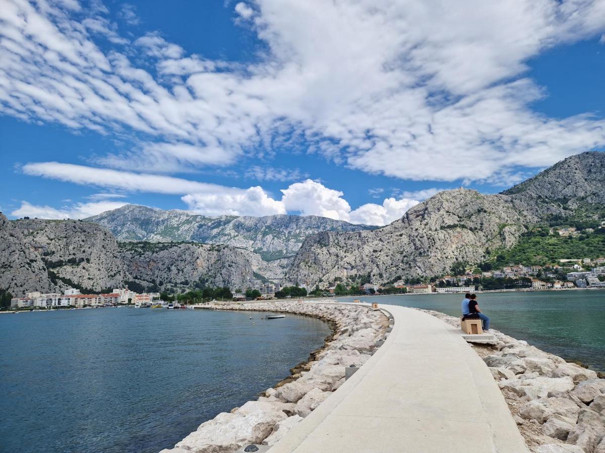 Apartman River Breeze Omis Bagian luar foto