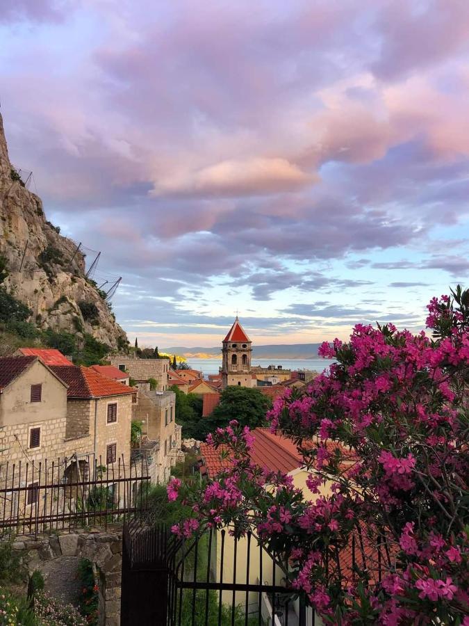Apartman River Breeze Omis Bagian luar foto
